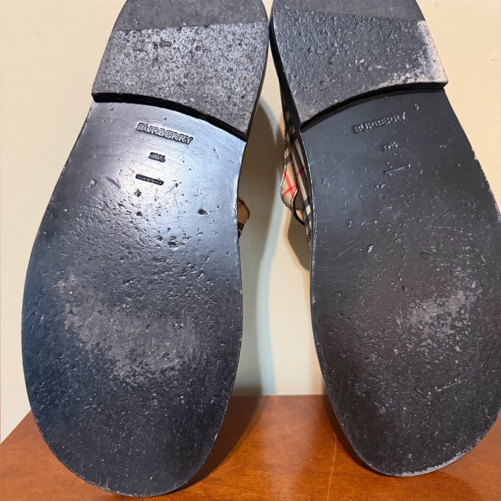 Burberry Women's Checkered Loafers - Black, Cream, and Red - Picture 5 of 7